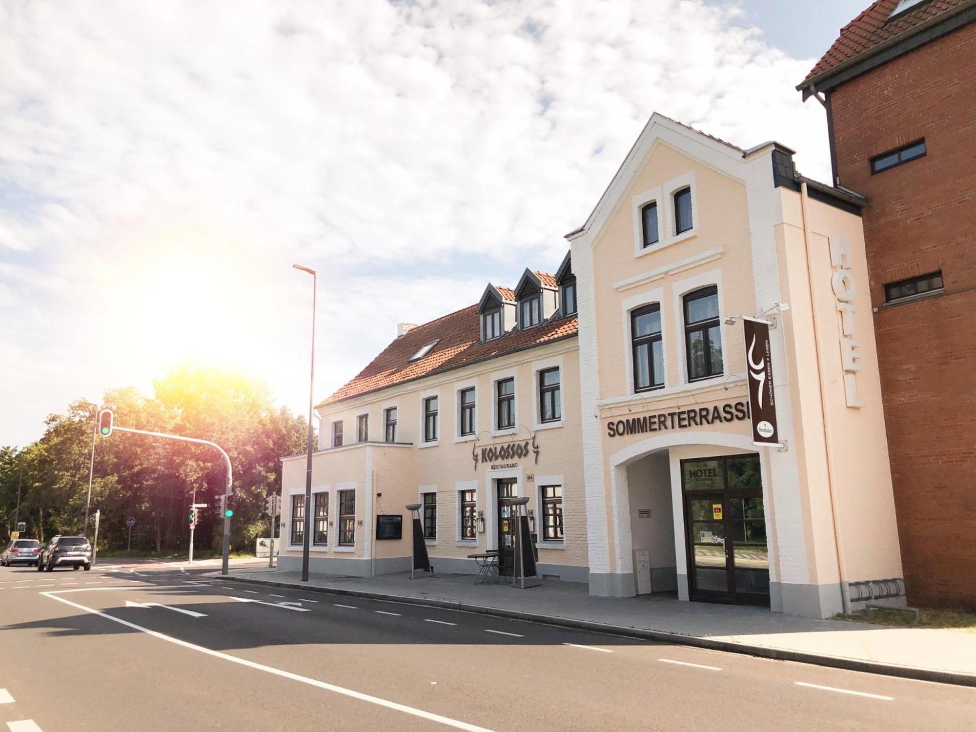 Hotel Kolossos Duesseldorf - นอยส์ ภายนอก รูปภาพ