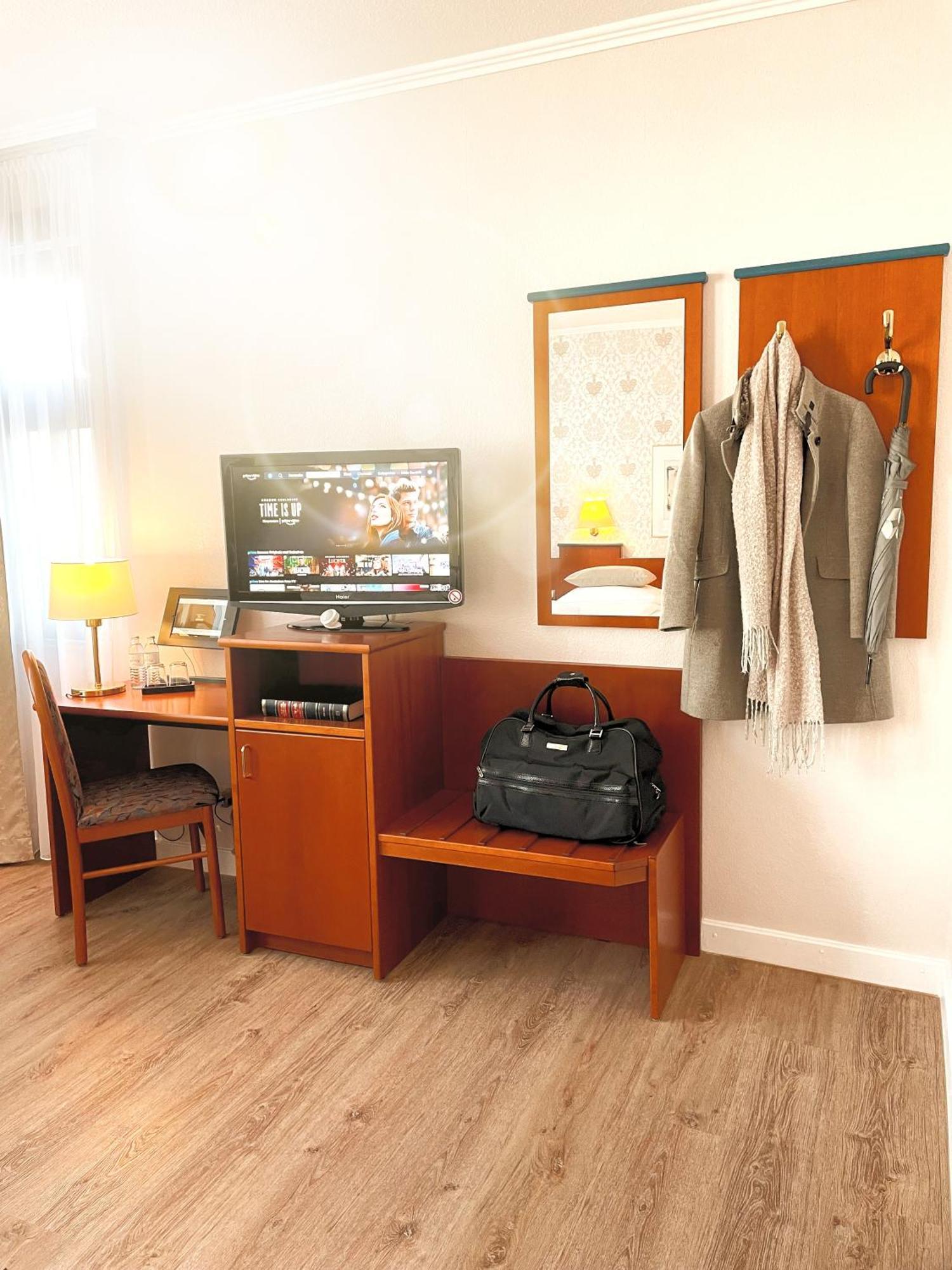 Hotel Kolossos Duesseldorf - นอยส์ ห้อง รูปภาพ